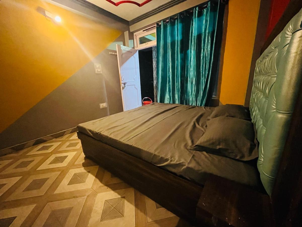 Shanti Cafe & Hostels Kasol Exterior photo