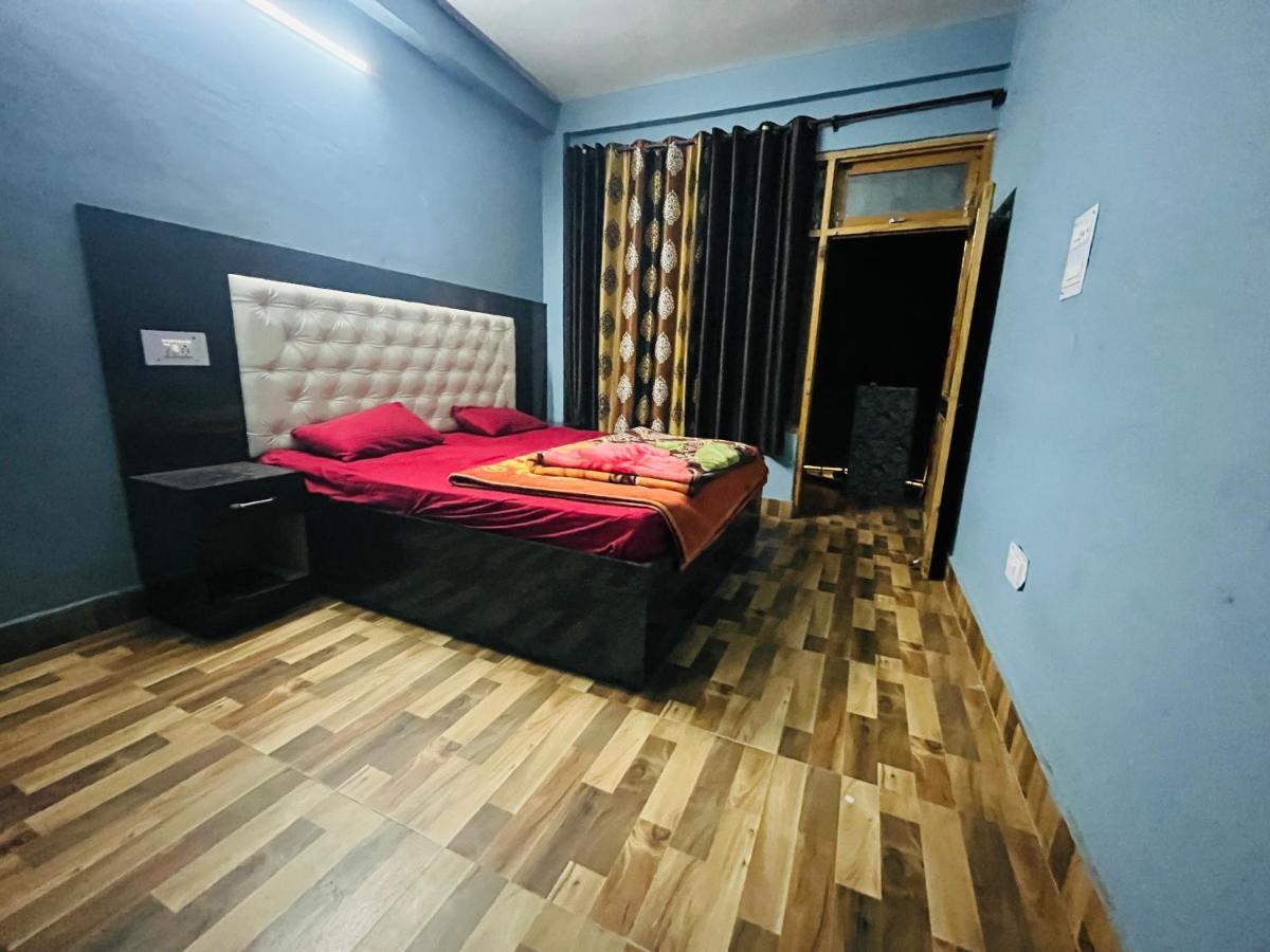 Shanti Cafe & Hostels Kasol Exterior photo
