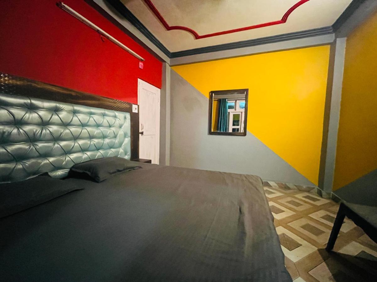 Shanti Cafe & Hostels Kasol Exterior photo