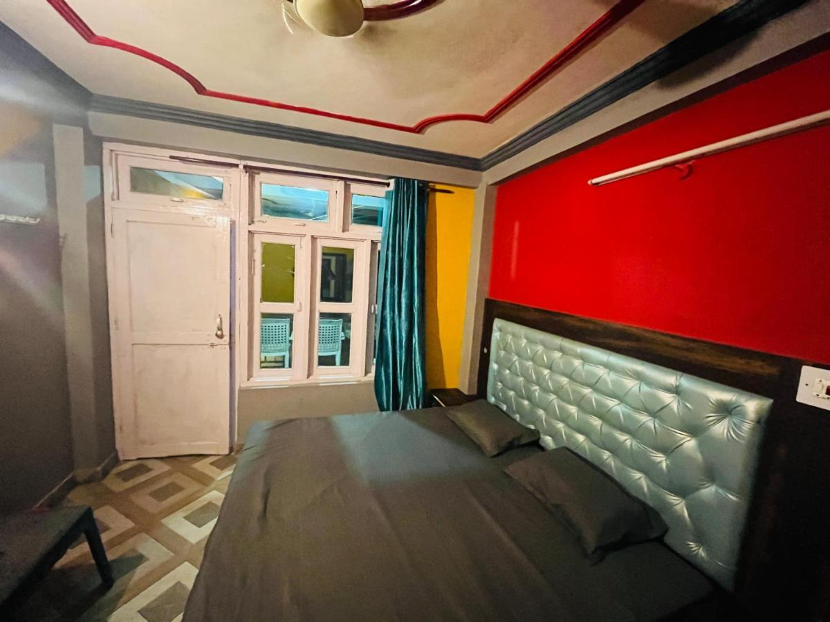 Shanti Cafe & Hostels Kasol Exterior photo