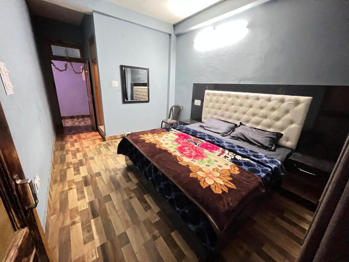 Shanti Cafe & Hostels Kasol Exterior photo