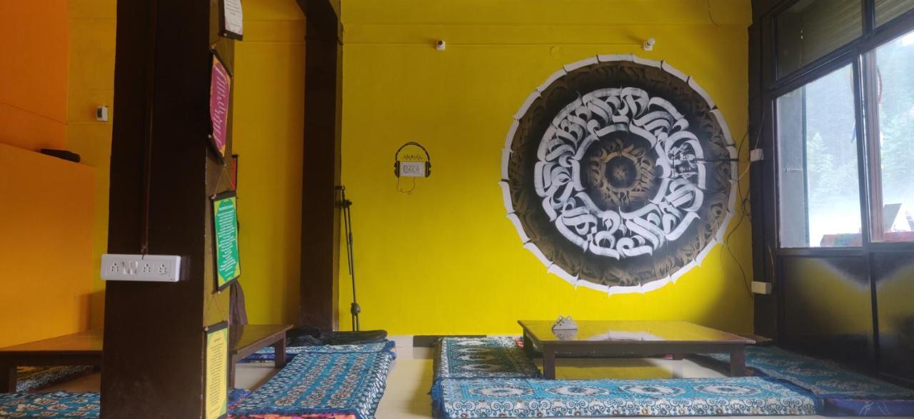 Shanti Cafe & Hostels Kasol Exterior photo